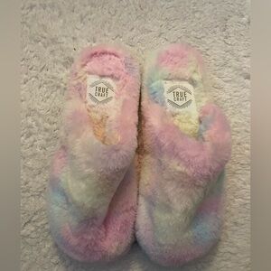True Craft Multicolor Fuzzy Slippers